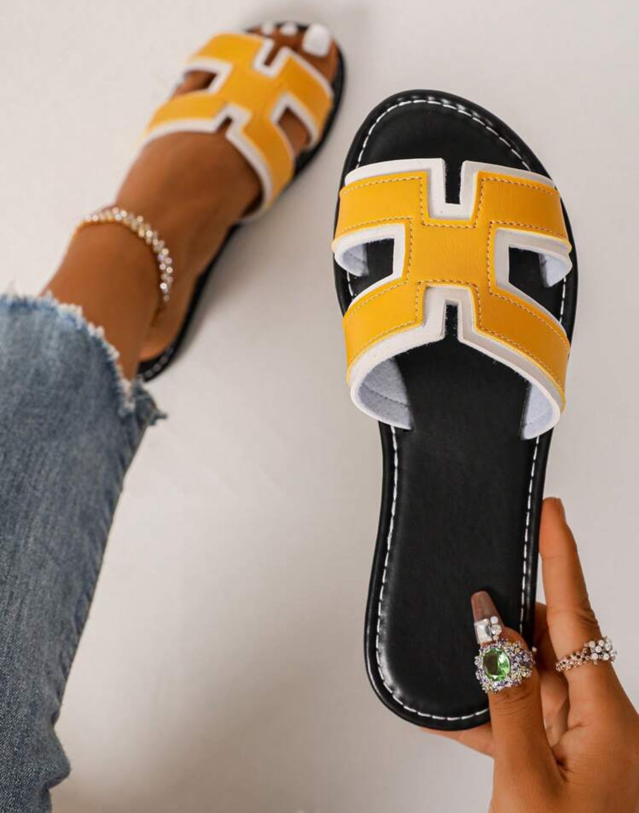 Women's Flat Sandals Black & White H-Band Slide Sandals, New Spring/Summer Sandals For Beach, Party, Birthday, Easter Gift, Low Heel Open Toe Colorblock Slippers, Versatile Fashion Casual Shoes In Silver, Brown, Red, Gray, Yellow, Orange