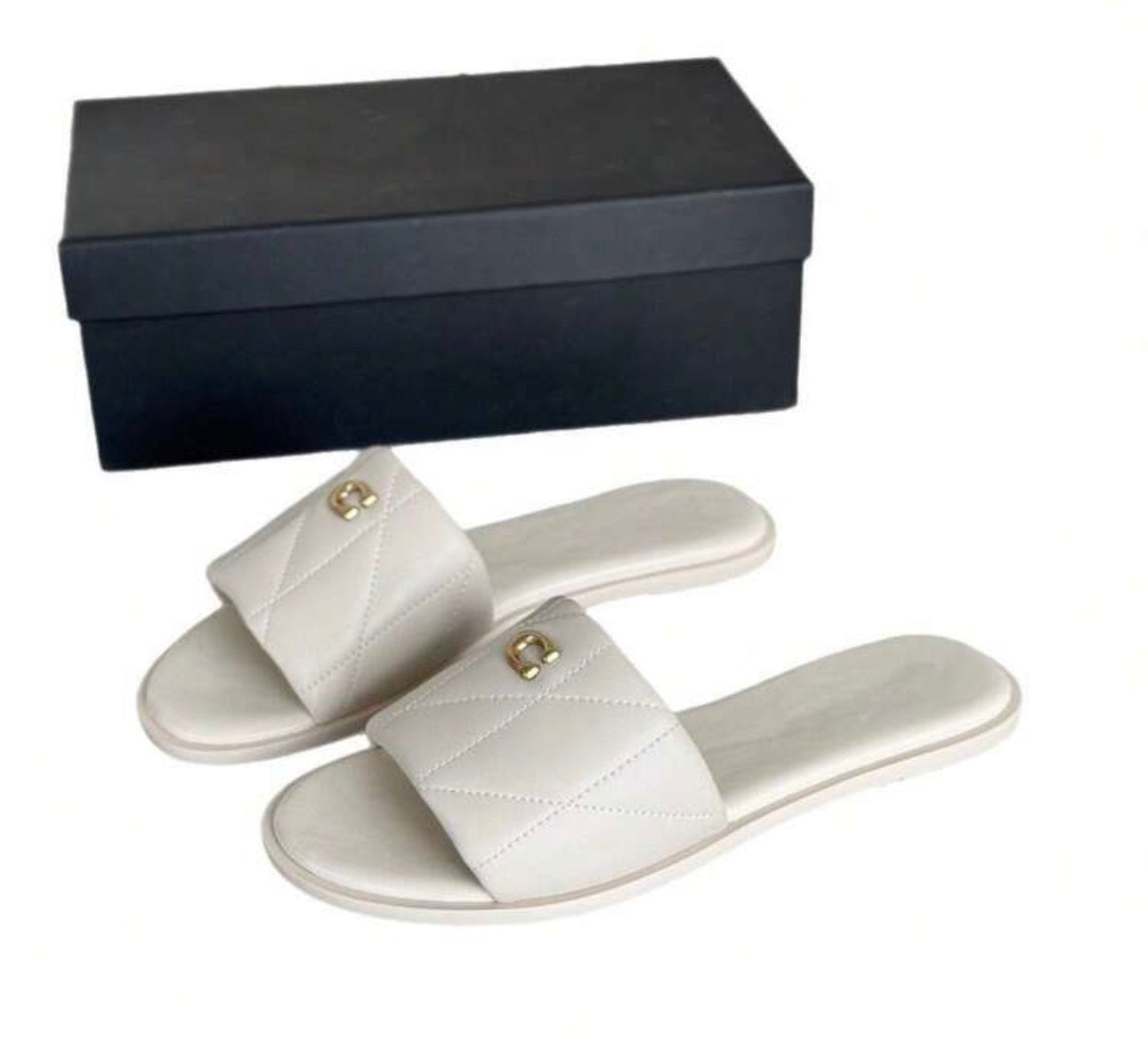 2026 Women's Fashion Flat Slide Sandals Candy Color Non-Slip Summer Beach Slip-On Sandals Lightweight Casual Shoes