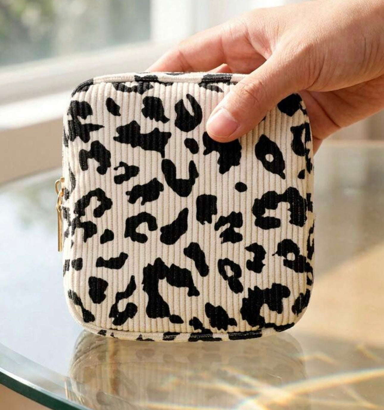 Portable Period Bag With Zipper Menstrual Pad Tampon Holder For Women Versatile Makeup Bag Room Decor Office Desk Dorm Room Bathroom Gym Cruise Camping Business Back To School Travel Essentials Accessories Gift For Mom Teachers Girlfriends