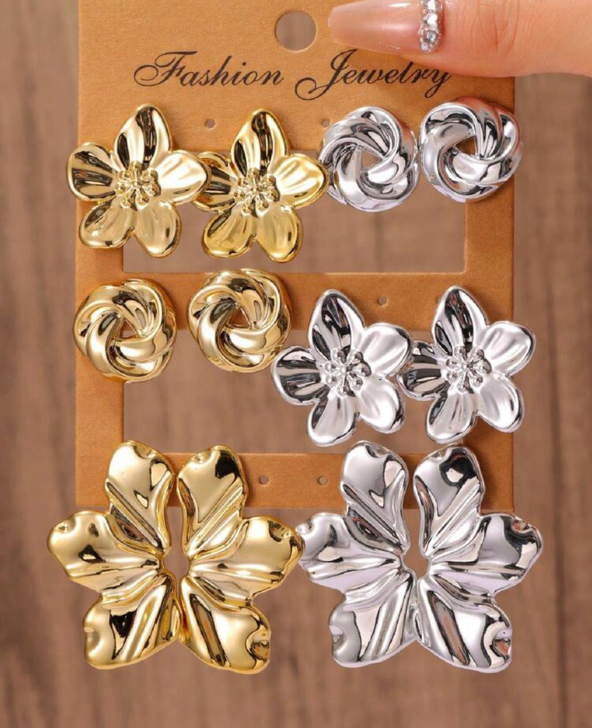 4-12pcs Minimalist Fashion Floral Earrings, Multiple Styles Smooth Flower Stud Earrings Set, Suitable For Daily Wear Or Party, Great Gift For Friends And Family (Lightweight CCB Material)