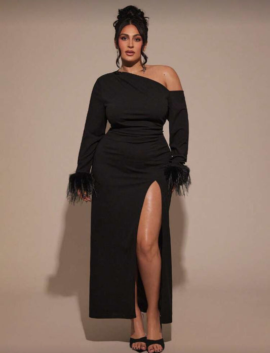 SHEIN BAE Plus Size Solid Color Minimalist Daily Wear Asymmetric Slit Dress,Christmas Clothes,New Year Outfit ,Elegant Party Dress ,Graduation Guest Dress,Elegant Dresses For Women,Luxury Evening Dresses For Women,Chic Evening Dress,Black  Maxi  Dress,Hig