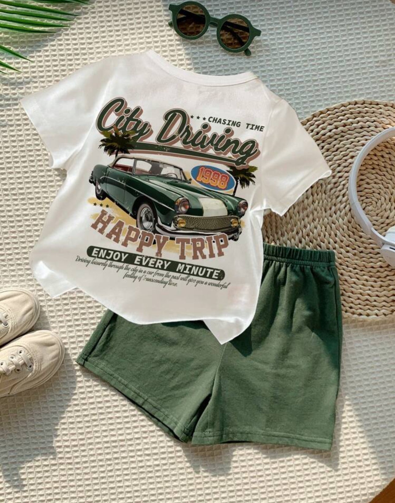2pcs/Set Casual Cartoon Graphic Short Sleeve Top And Shorts Set For Young Boys, Suitable For Summer
