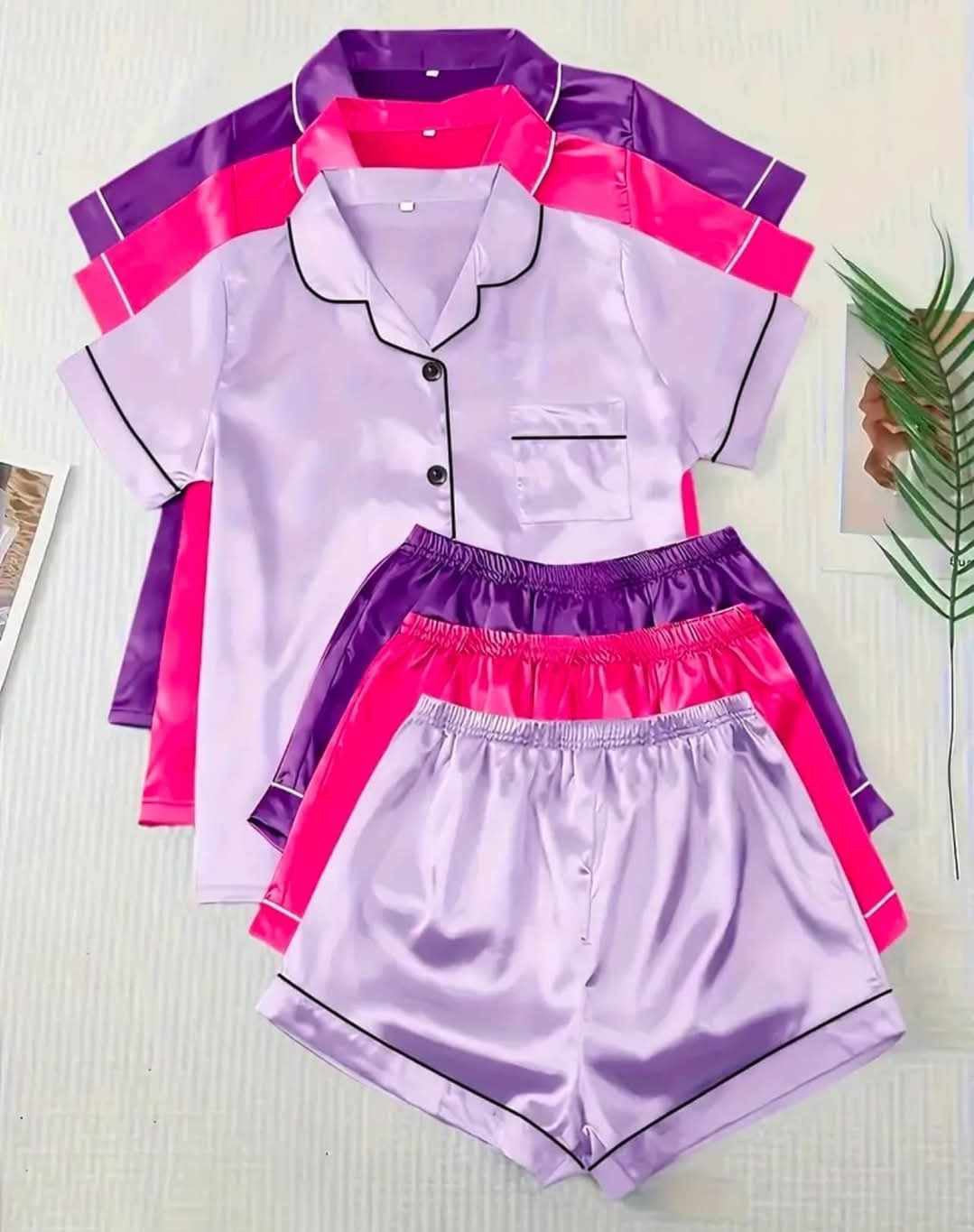 Casual Fashion Comfortable Three-Pack Three Colors Plain Color Satin Color Ding Short Sleeve Shirt & Elastic Shorts Pajama Set