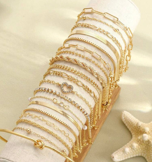 19/11/9/15/8/12/23pcs Set Of Heart Knot, Crystal Rhinestone, Geometric Beaded, Faux Pearl, Wide Metal Snake Chain, Twisted Chain, Horseshoe Chain, Minimalist Plain Chain, Open Cuff Bracelet, Fashion Elegant Vintage Bohemian Design, Suitable For Holiday, P