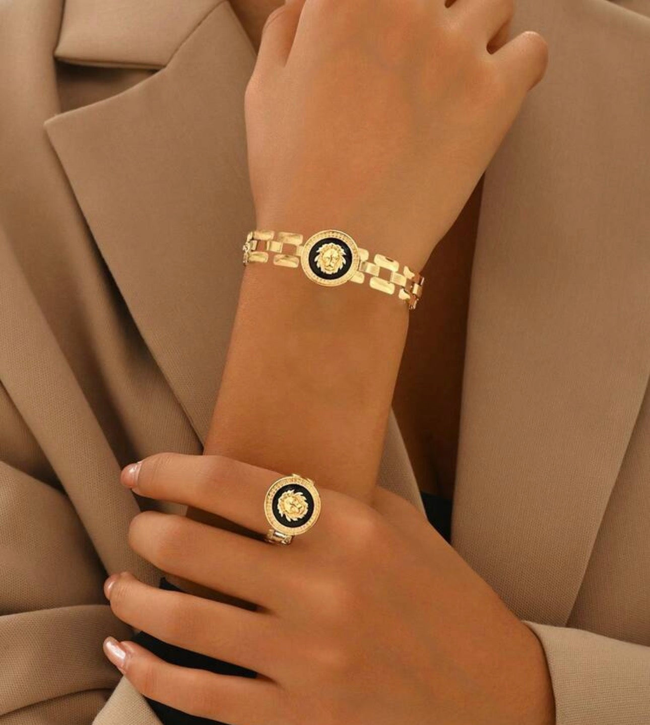 2pcs Vintage Metal Lion Head Engraved Bracelet & Ring Set, Creative Hip-Hop Style Jewelry Gift Set For Women