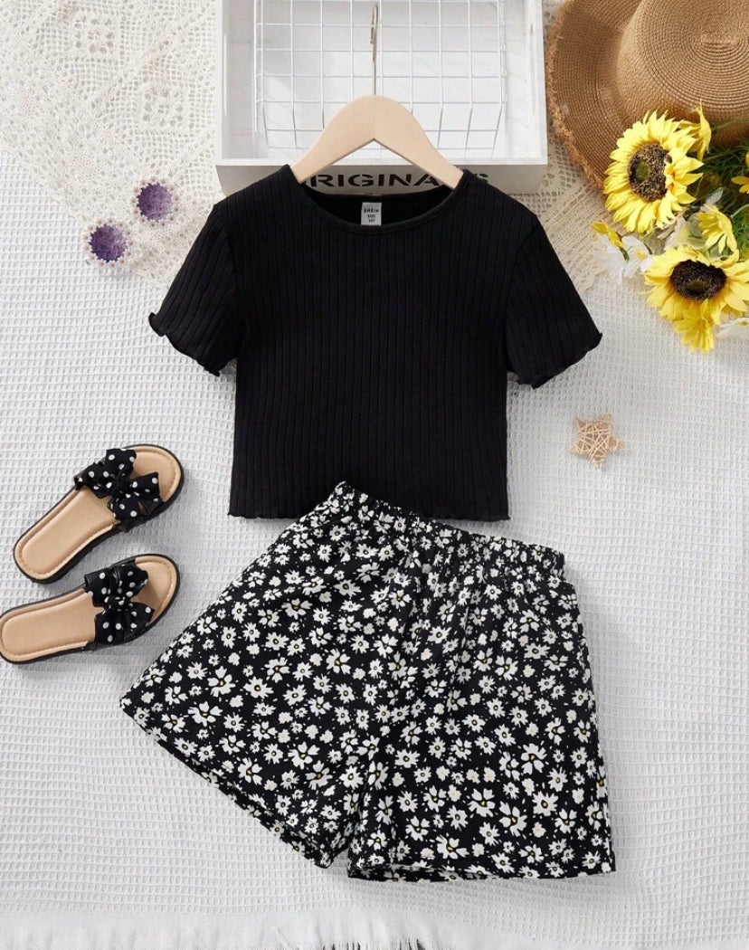SHEIN Tween Girls' Round Neck Short Sleeve Knitted Ribbed Tee With Floral Print Shorts Set With Scalloped Hem