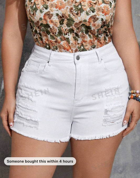 SHEIN LUNE Plus Size Women's Distressed Frayed Hem Denim Shorts