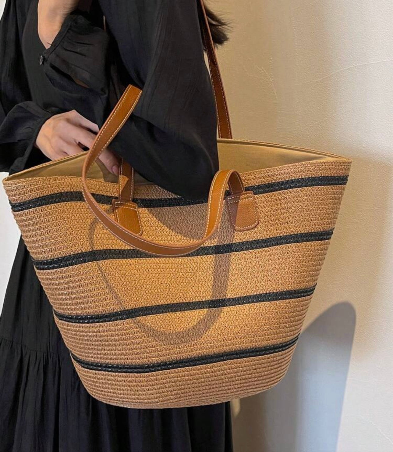 2026 New Large Capacity Straw Tote Bag, Fashion Versatile Commuter Shoulder Bag, Beach Vacation Travel Straw Woven Tote Bag