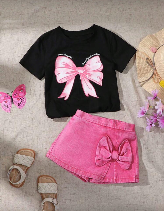 SHEIN Young Girl Lovely Sweet Style Pink T-Shirt With Bowknot & Black Loose Comfortable Soft Top, Plus 2 In 1 Denim Skirt With Pink Bowknot, Heavy Washed, 2pcs/Set, School, Campus, College Summer Holiday